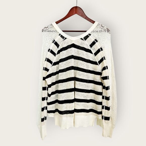 Free People We the Free Fluffy Lou Swit Striped V-Neck Oversized Knit Sweater XS - Picture 4 of 10